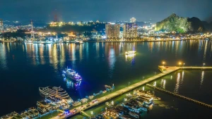 Pour la période à venir, Quang Ninh fixe l’objectif de devenir une province modèle en matière de développement global, durable et harmonieux. Photo : VOV.