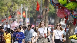 Outre son accessibilité, le Vietnam séduit par la richesse et la diversité de son offre touristique mêlant patrimoine culturel, paysages naturels, gastronomie renommée et stations balnéaires accueillantes. Photo : VNA. 