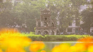 Le lac Hoan Kiem à Hanoï. Photo : VNA.