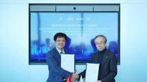 Signature de l'accord de coopération entre la LAEP et la JUIDA dans le développement des UAV, des drones et des écosystèmes technologiques connexes. Photo : NDEL.