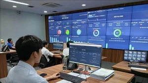 Au Centre des opérations intelligentes (IOC) de Da Nang. Photo : VNA. 