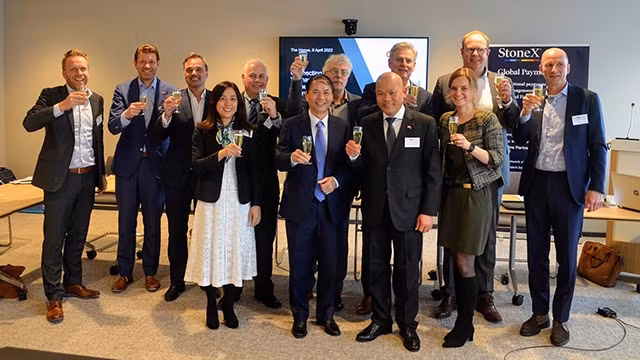 Cérémonie de lancement du forum de coopération entre l’Association des entreprises vietnamienne aux Pays-Bas et la Chambre de commerce Pays-Bas - Vietnam. Photo : baoquocte.vn.