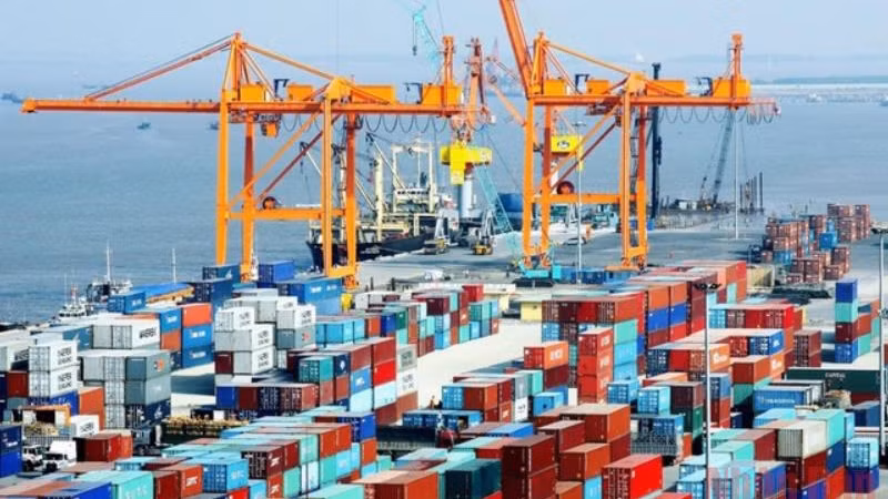 En cinq mois, le chiffre d'affaires à l’exportation de biens était estimé à 152,81 milliards de dollars, en hausse de 16,3 % en variation annuelle. Photo : NDEL.
