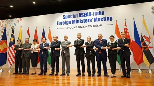 Le Vietnam participe à une discussion ministérielle sur les 30 ans de relations ASEAN - Inde. Photo : VNA.