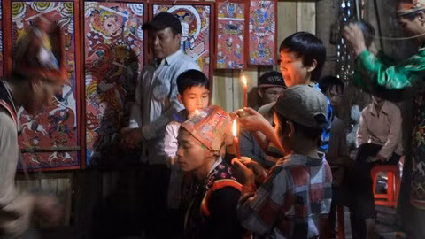 Le rite «câp sac» et le chant «pao dung» des Dao sont reconnus en tant que patrimoine culturel immatériel national. Photo: VNA.