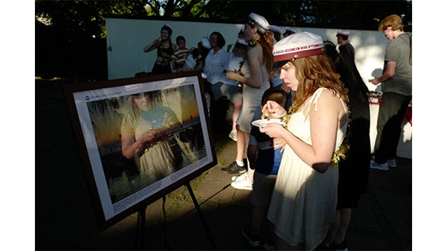 Présentation de la culture vietnamienne aux élèves danois. Photo : L’Ambassade du Vietnam au Danemark.