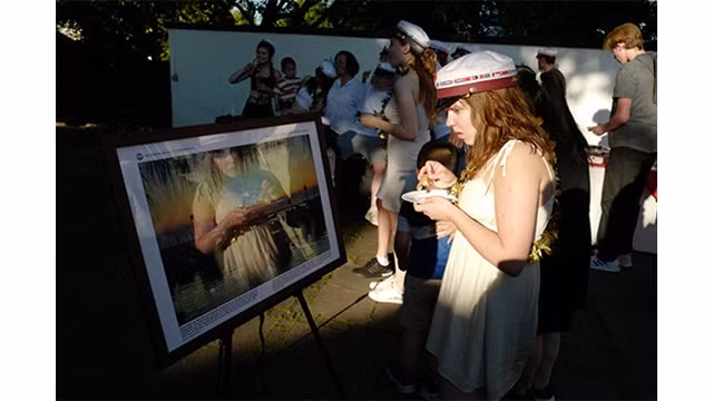 Présentation de la culture vietnamienne aux élèves danois. Photo : L’Ambassade du Vietnam au Danemark.
