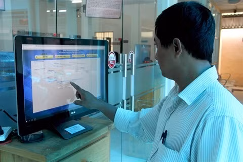 La signature numérique sera officiellement utilisée dans les documents administratifs à Hô Chi Minh-Ville à partir du 1er juin. Photo: Bùi Nhu Truong Giang/VNA/CVN.