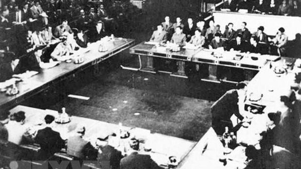 La victoire historique de Diên Biên Phu a contraint le gouvernement français à signer les accords de Genève mettant fin à la domination coloniale française au Vietnam (20 juillet 1954). Photo : archives de la VNA.