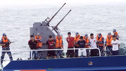 Exercices de lutte contre la piraterie. Photo: Baogiaothong.