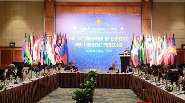 Vue générale de la 12e réunion du groupe d’experts et personnes éminentes du Forum régional de l’ASEAN à Hanoï. Photo: VNA.