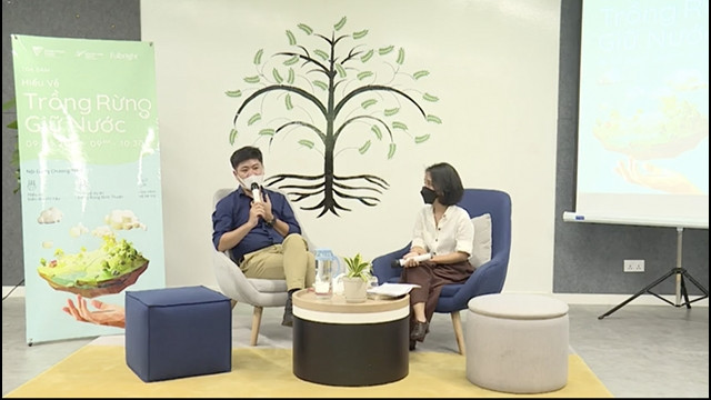Un représentant du Service de l'Agriculture et du Développement de Ninh Thuân partage des mesures de reboisement à Ninh Thuân lors de l'événement. Photo: Ambassade de Nouvelle-Zélande 