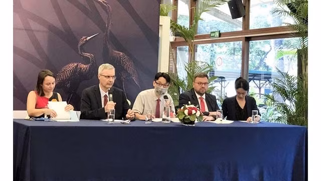 L'ambassadeur de France au Vietnam, Nicolas Warnery, s'exprime lors de l'événement. Photo: baoquocte.vn