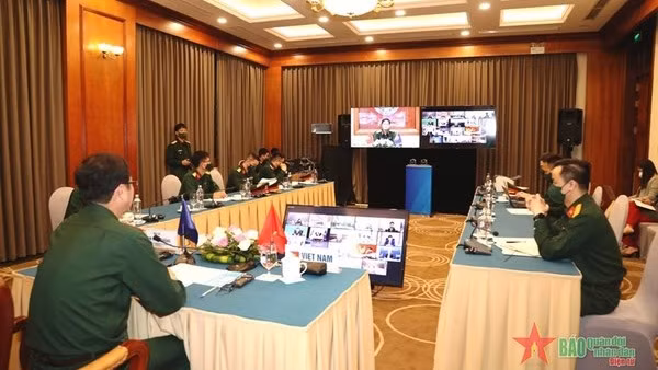 La délégation vietnamienne au point de Hanoï. Photo : qdnd.vn