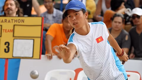 Un sportif de pétanque du Vietnam. Photo: phuket2014.org.