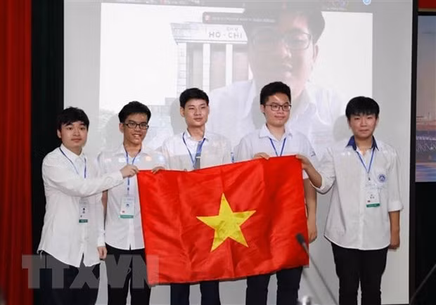 Des étudiants vietnamiens aux OMI 2021.