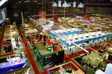 Le 12e Salon international de l'automobile, de la moto, du vélo électrique et de l'industrie auxiliaire en 2016. Photo: VNA