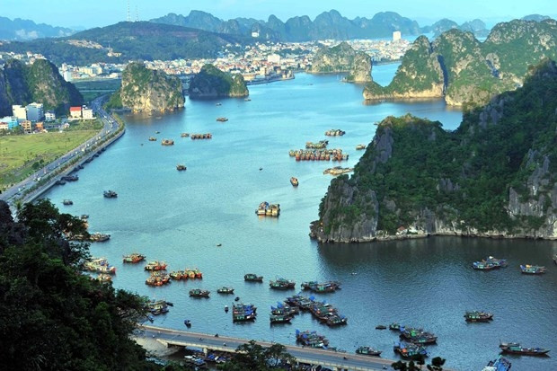 Une vue de la baie de Ha Long. Photo : VNA.
