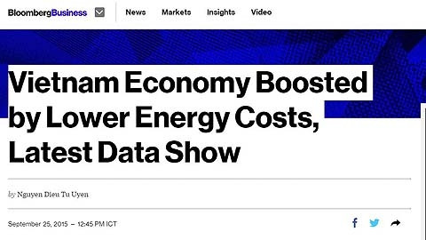 Le titre de l'article sur l’économie vietnamienne de Bloomberg News. Photo: Capture d'écran/NDEL.