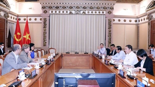 Une vue générale de la séance de travail. Photo: VNA