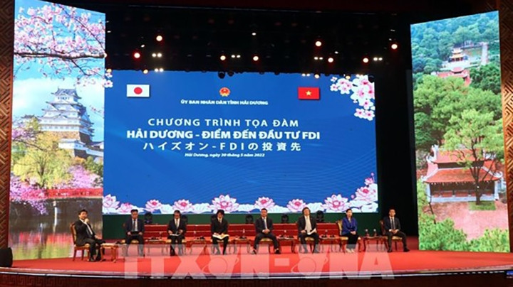 Rencontre entre les autorités de Hai Duong et des chefs d'entreprises japonaises. Photo : VNA.