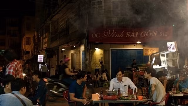 Une scène du film " Hay thuc tinh va san sàng - Restez éveillés et soyez prêt ". Photo : VNA.