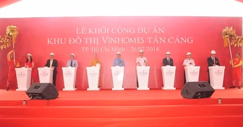 Cérémonie de mise en chantier du projet de zone urbaine Vinhomes Tân Cang, le 26 juillet à Hô Chi Minh-Ville. Photo: CVN