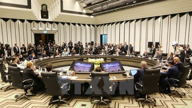 Le Président du Vietnam, Trân Dai Quang, préside une réunion à huit clos dans le cadre de la 25e ​réunion des dirigeants économiques de l'APEC. Photo: VNA.