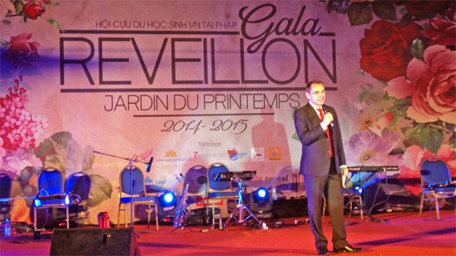 L’ambassadeur de France au Vietnam, Jean-Noël Poirier, prend la parole lors du Gala. Photo: Van Anh/NDEL.