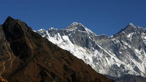 Vue de l'Everest depuis Syangboche au Népal. Photo : AFP/VNACVN