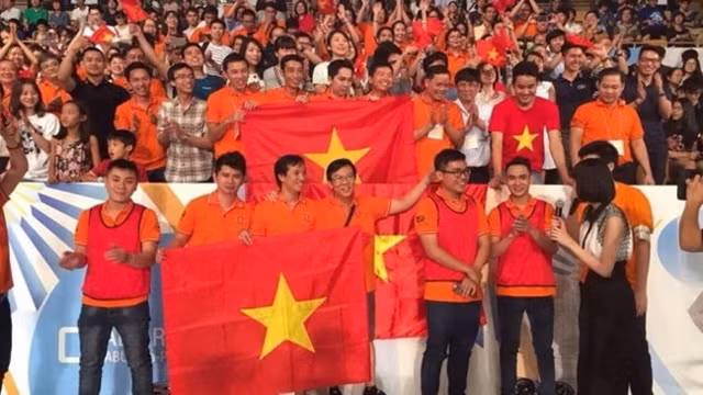 Le Vietnam remporte le titre de champion du concours Robocon d'Asie-Pacifique 2017. Photo : VNA.