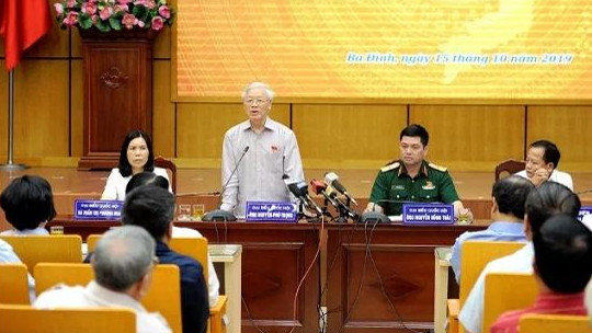 Le Secrétaire général du PCV et Président de la République Nguyên Phu Trong à la rencontre des électeurs des arrondissements de Ba Dinh, Tây Hô et de Hoàn Kiêm. Photo : NDEL.