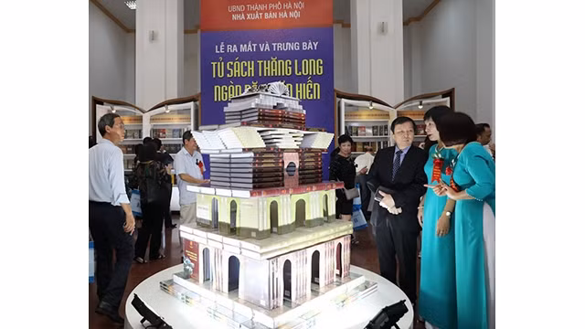  La collection de livres sur Thang Long de culture millénaire. Photo: VGP