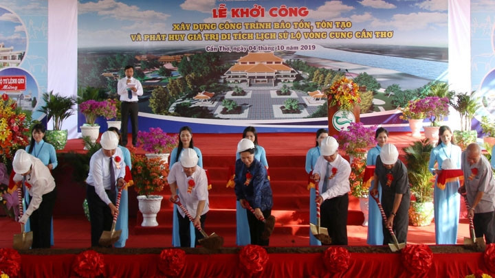 Cérémonie de lancement des travaux de rénovation et de restauration du vestige historique de Lô Vong Cung. Photot : VTC.