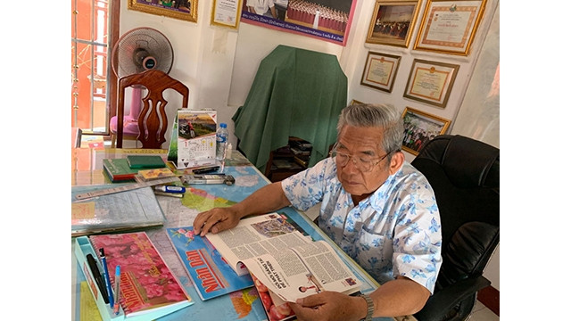 L'artiste lao Douangmixay Likaya. Photo : NDEL.