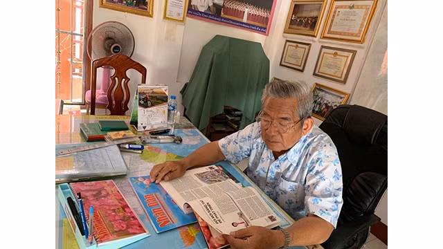 L'artiste lao Douangmixay Likaya. Photo : NDEL.