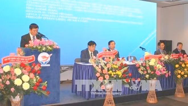 Le Comité exécutif de l’Union des associations de Vietnamiens en Europe se réunit. Photo: VNA.