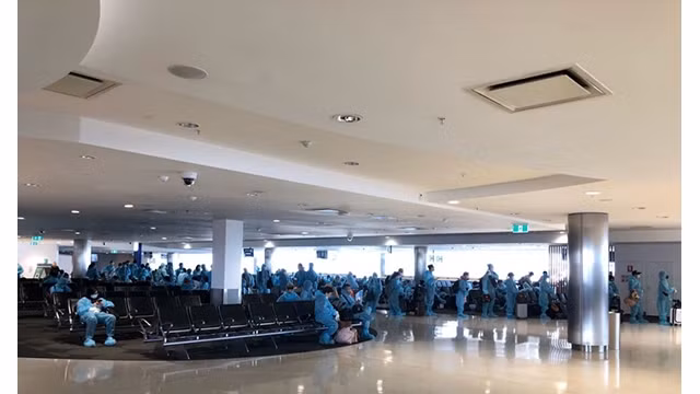 Le rapatriement de plus de 600 ressortissants vietnamiens de quatre pays étrangers au Vietnam. Photo : https://baoquocte.vn