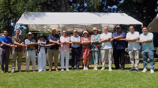 Les ambassades des pays membres de l’ASSEAN aux États-Unis et des invités lors de la Journée de la famille de l’ASEAN 2022 à Washington D.C. Photo : baoquocte.vn.