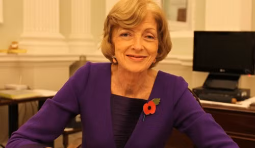 Mme Alderman Fiona Woolf vient d’achever une visite en octobre 2014 au Vietnam. Photo: VNA.