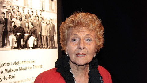 La sénatrice honoraire Hélène Luc était toujous aux côtés du peuple vietnamien pendant la guerre contre l'impérialisme américain. Photo: NDEL.