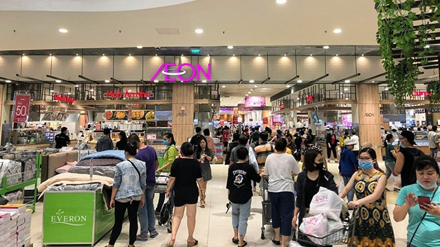 Dans un centre commercial d’Aeon au Vietnam. Photo : vnexpress.net.
