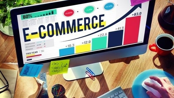 Le commerce électronique est en plein essor au Vietnam. Photo : Shutterstock
