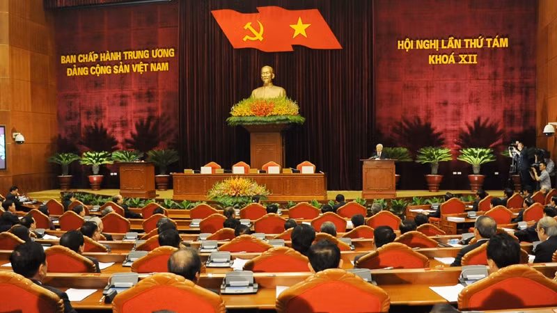 Séance de clôture du 8e Plénum du CC du PCV, le 6 octobre à Hanoi. Photo : Trân Hai/NDEL.