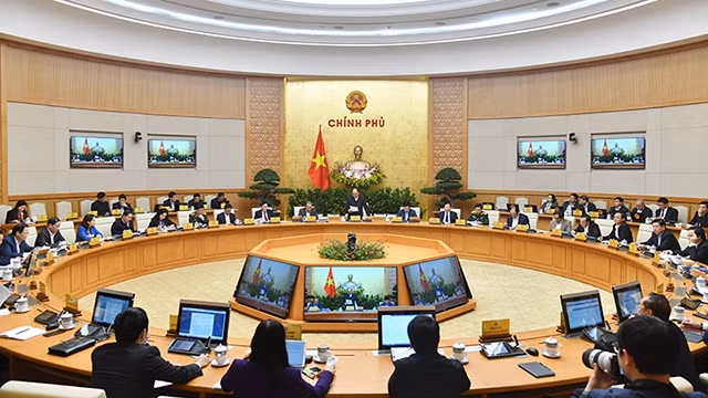 La dernière réunion de l’année 2019 du Gouvernement, le 31 décembre à Hanoi. Photo : Trân Hai/NDEL.