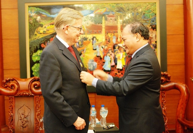 Le vice-ministre de l’Agriculture et du Développement rural, Hoàng Van Thang, et le directeur général du GCF, Howard Bamse. Photo: VNA. 