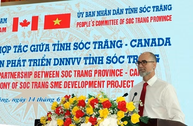 L’ambassadeur du Canada au Vietnam, Shawn Steil, lors de la cérémonie à Soc Trang, le 14 juin. Photo : VNA.