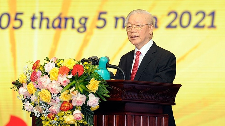 Le Secrétaire général du PCV, Nguyên Phu Trong, s'exprimant lors de la cérémonie marquant le 70e anniversaire de la fondation du secteur bancaire. Photo : NDEL.