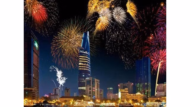 Hô Chi Minh-Ville prévoit de tirer des feux d’artifice à longue portée et à courte portée. Photo : https://plo.vn/