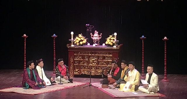 La représentation du « hat van » (chant du culte) dans le programme « Quintessence convergée ». Photo : NDEL.